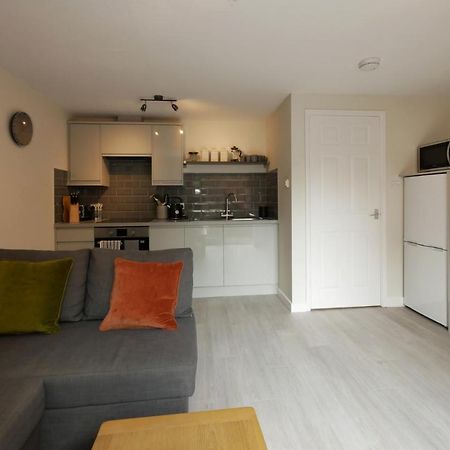 Апартаменти Crewe Short Lets 8 Victoria Court, Крю Екстер'єр фото