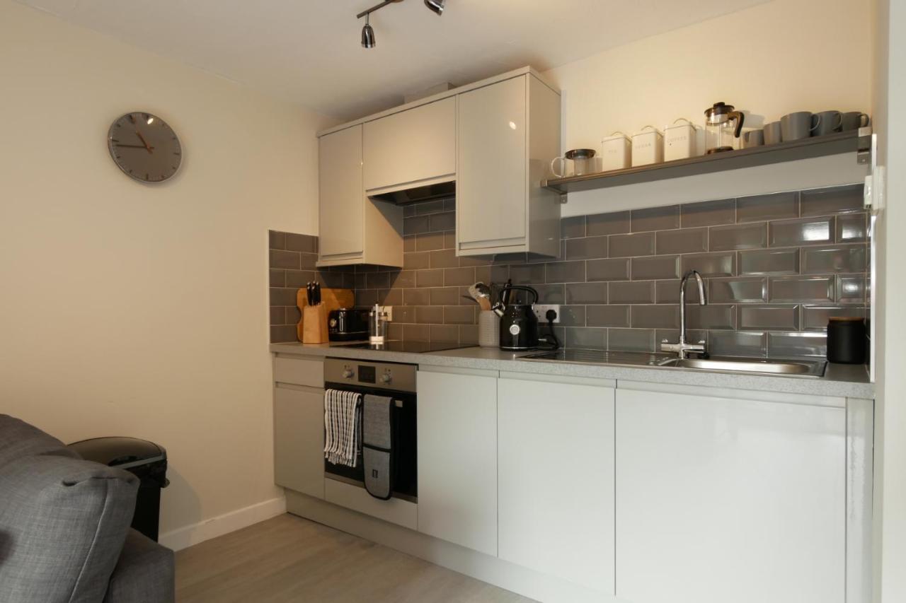 Апартаменти Crewe Short Lets 8 Victoria Court, Крю Екстер'єр фото