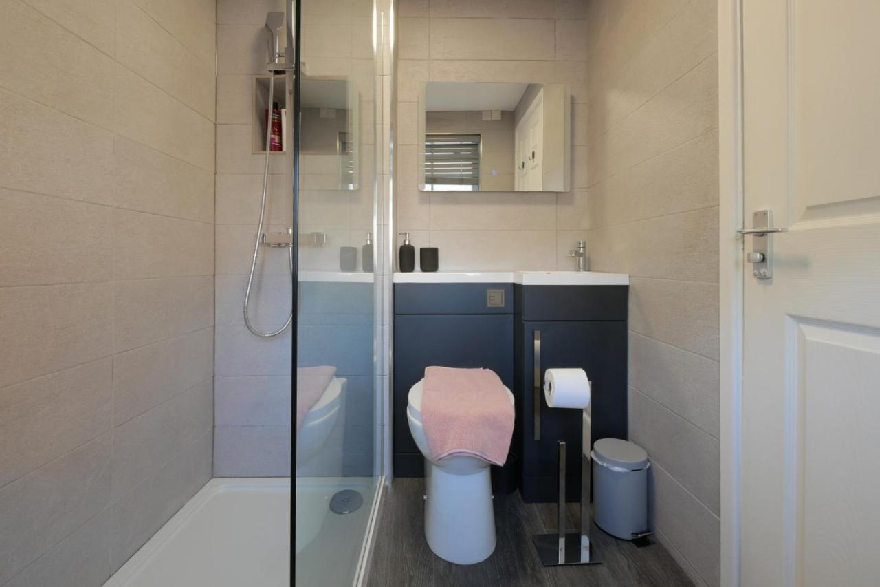 Апартаменти Crewe Short Lets 8 Victoria Court, Крю Екстер'єр фото